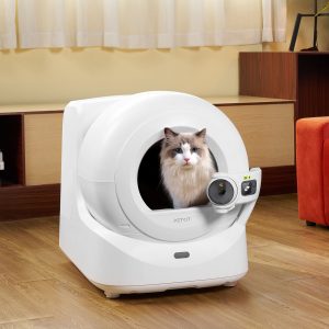 PETKIT Purobot Ultra automatic litter box with a cat at the entrance.